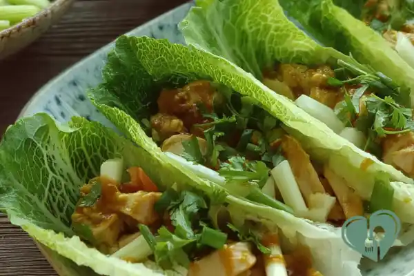 Peanut-Chicken Cabbage Wraps (Low-Carb & High-Protein)
